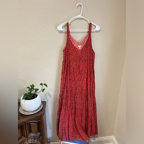 Joie Dresses & Skirts - Joie Tea Rose Maxi in Size Medium